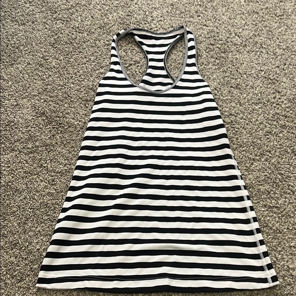Lululemon racer back striped 2 or 4 pit to pit is 14